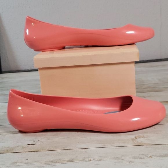 Peach Salmon Coral Oka-B Taylor Rubber Ballet Flats Size 6 or EUR 36 NWOT - Picture 1 of 9